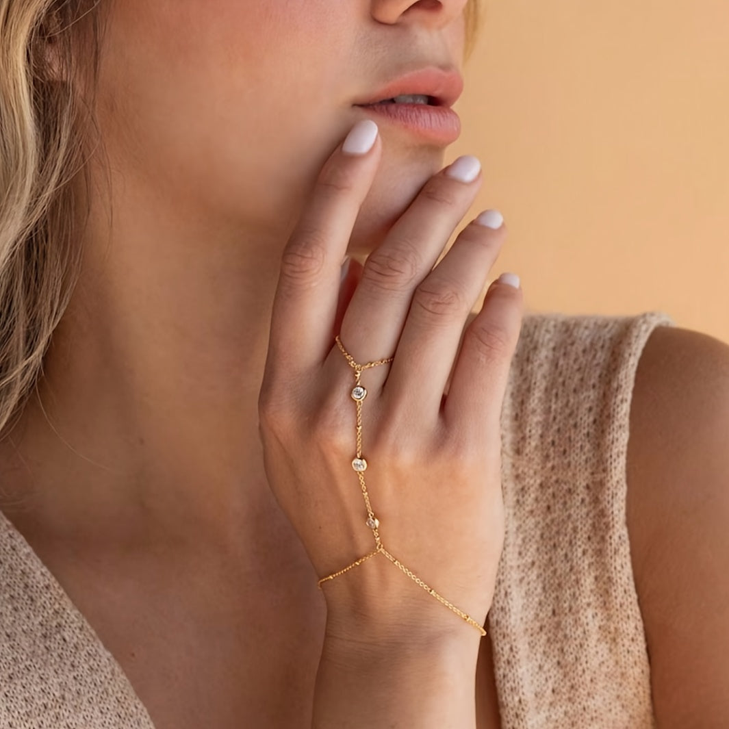 1pc Elegant Cubic Hand Chain Bracelet for Women